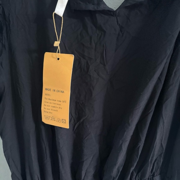 Chic Black Midi Dress - Picture 4 of 7